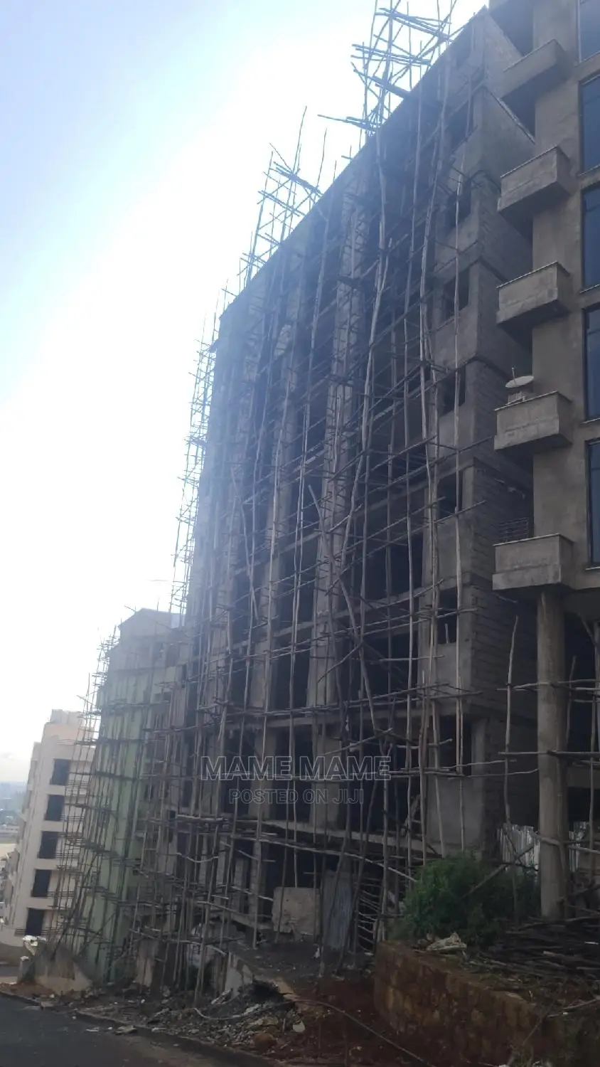 10bdrm Apartment in Cmc, Yeka for sale