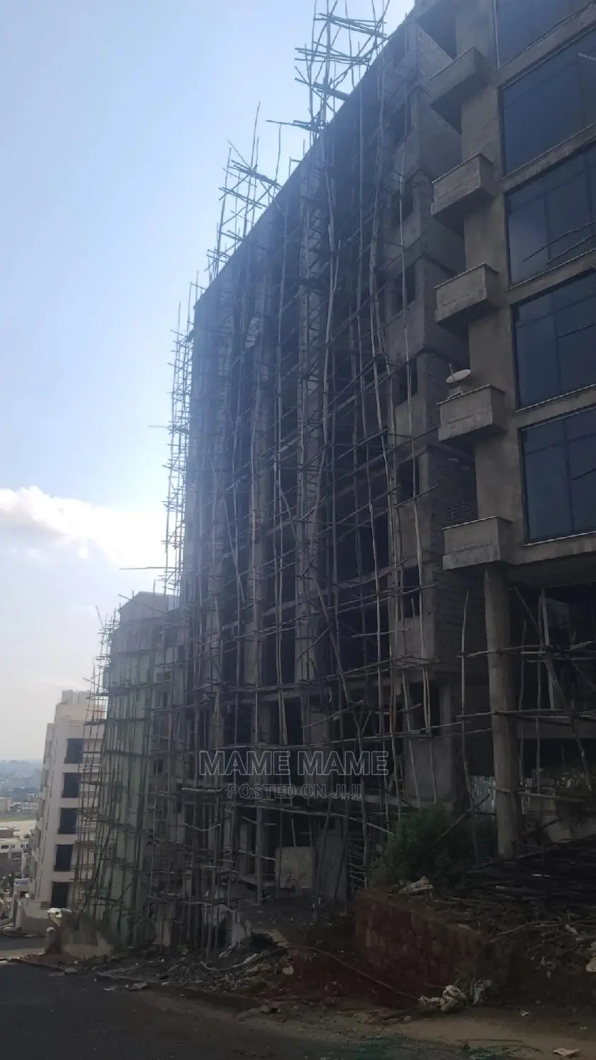 10bdrm Apartment in Cmc, Yeka for sale