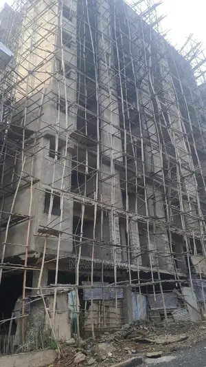 10bdrm Apartment in Cmc, Yeka for sale