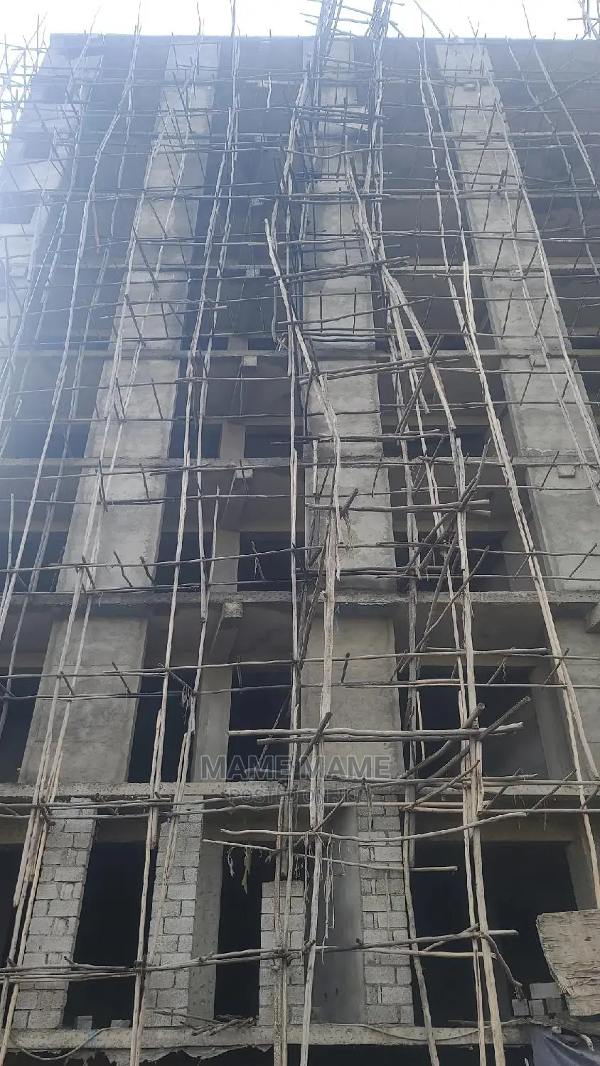 10bdrm Apartment in Cmc, Yeka for sale