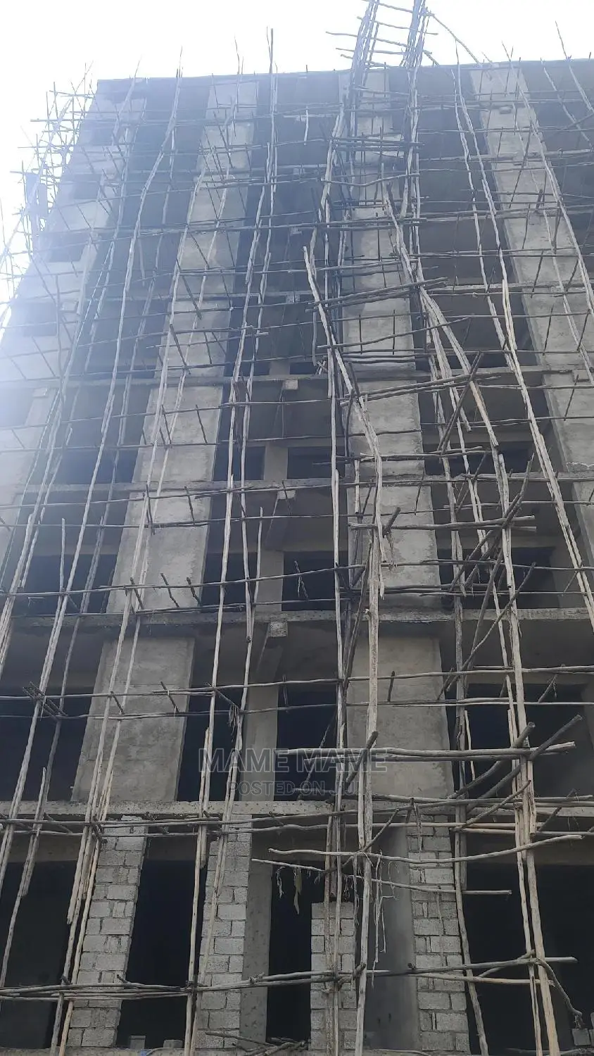 10bdrm Apartment in Cmc, Yeka for sale