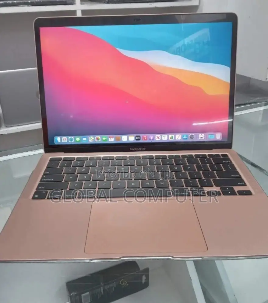 New Laptop Apple MacBook Pro M1 8GB Apple M1 SSD 512GB