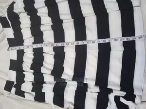 Pre-Owned Black and White Strip Skirt