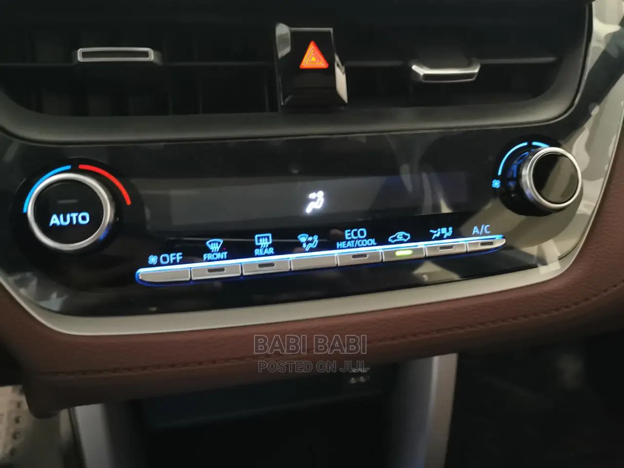 New Toyota Corolla XSE 2023 Gray