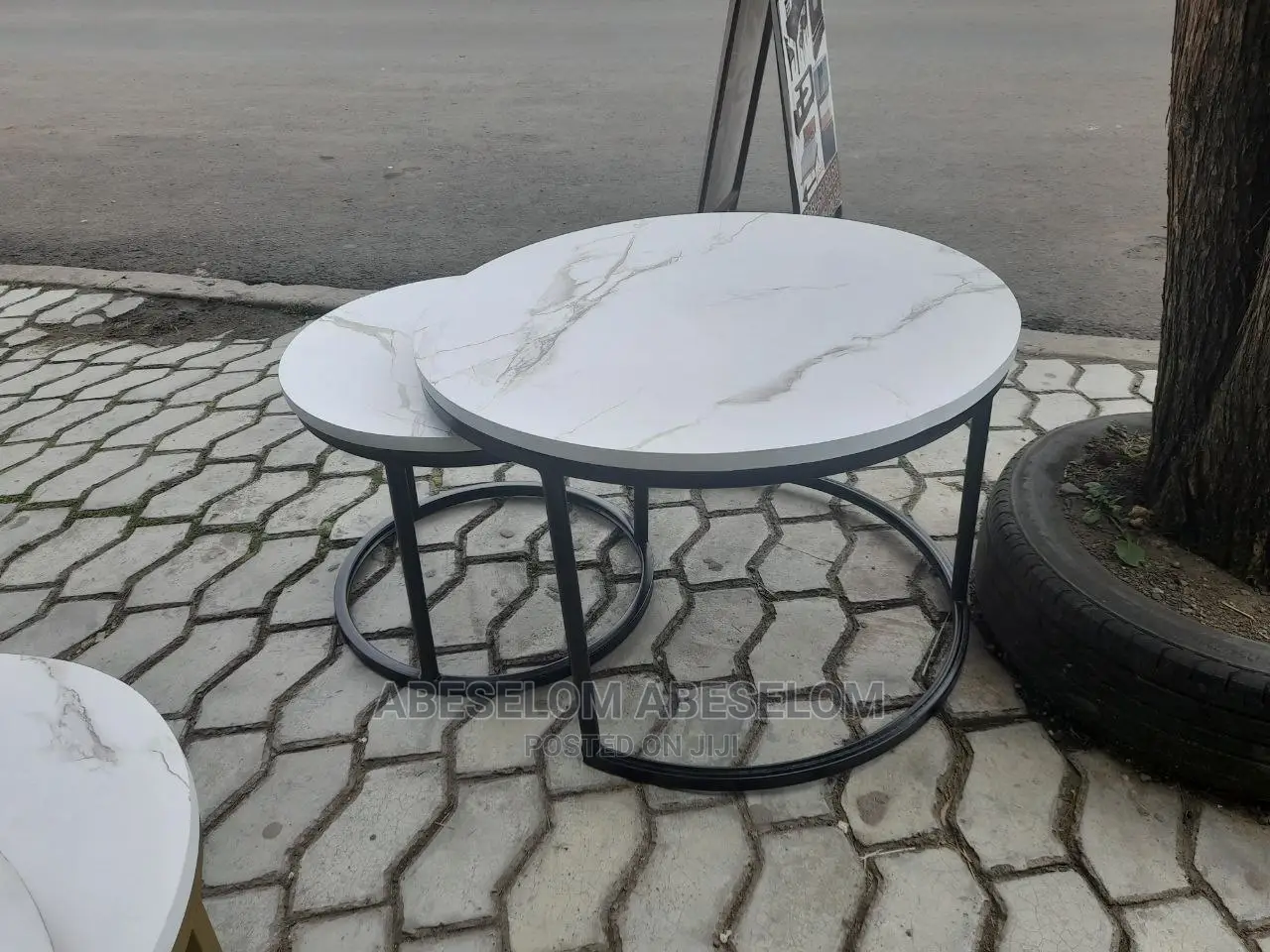 የሚያምሩ የሶፋ ጠረጴዛ