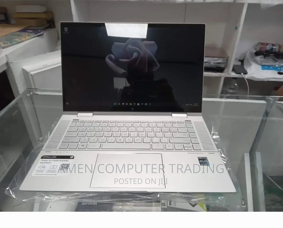 New Laptop HP Envy X360 16GB Intel Core i5 SSD 512GB