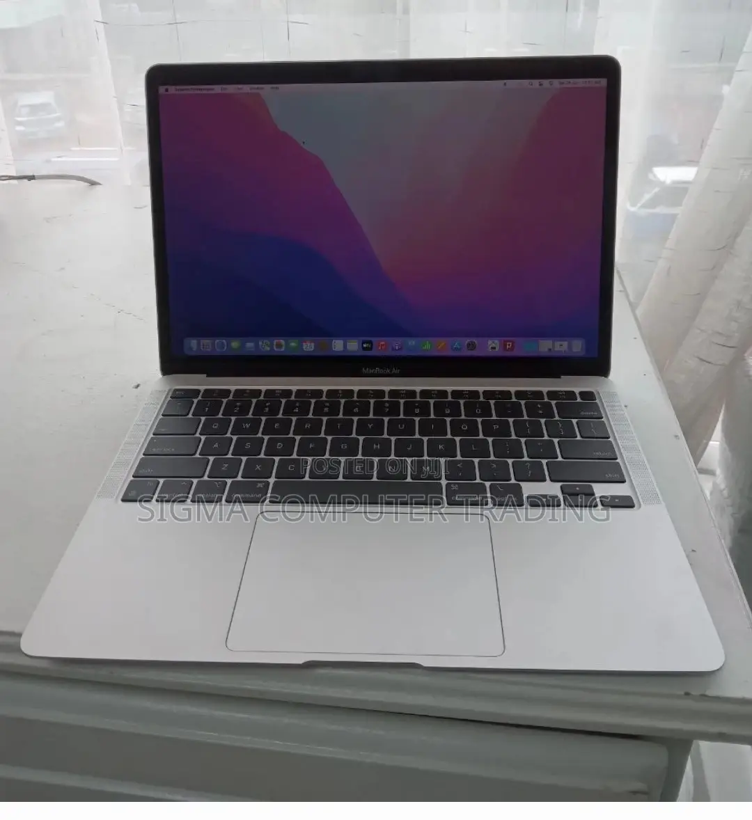 New Laptop Apple MacBook Air 2020 M1 8GB Apple M1 SSD 256GB