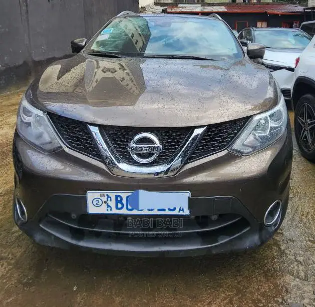 Nissan Qashqai 2017 Brown