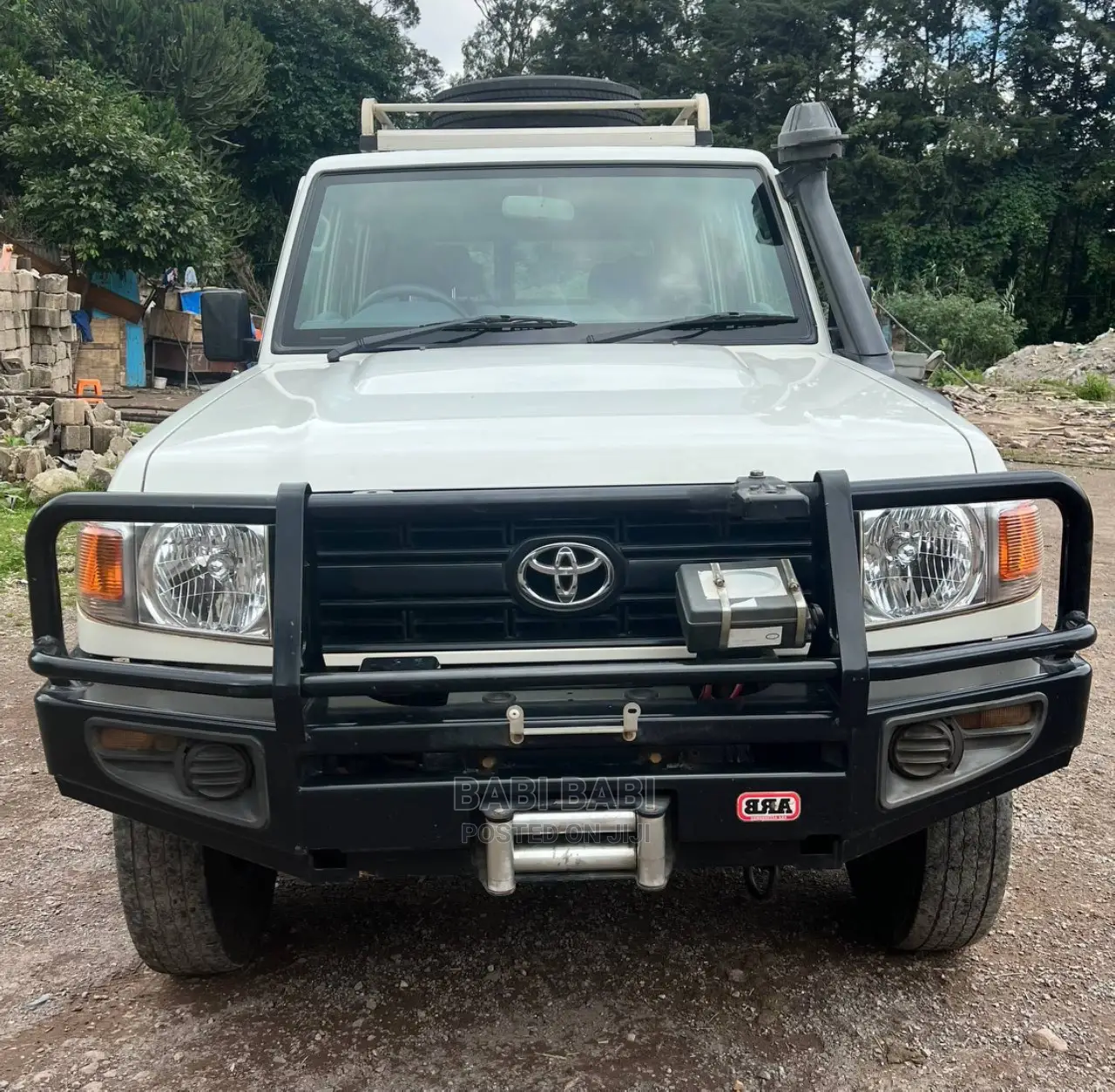 Toyota Land Cruiser 2016 White