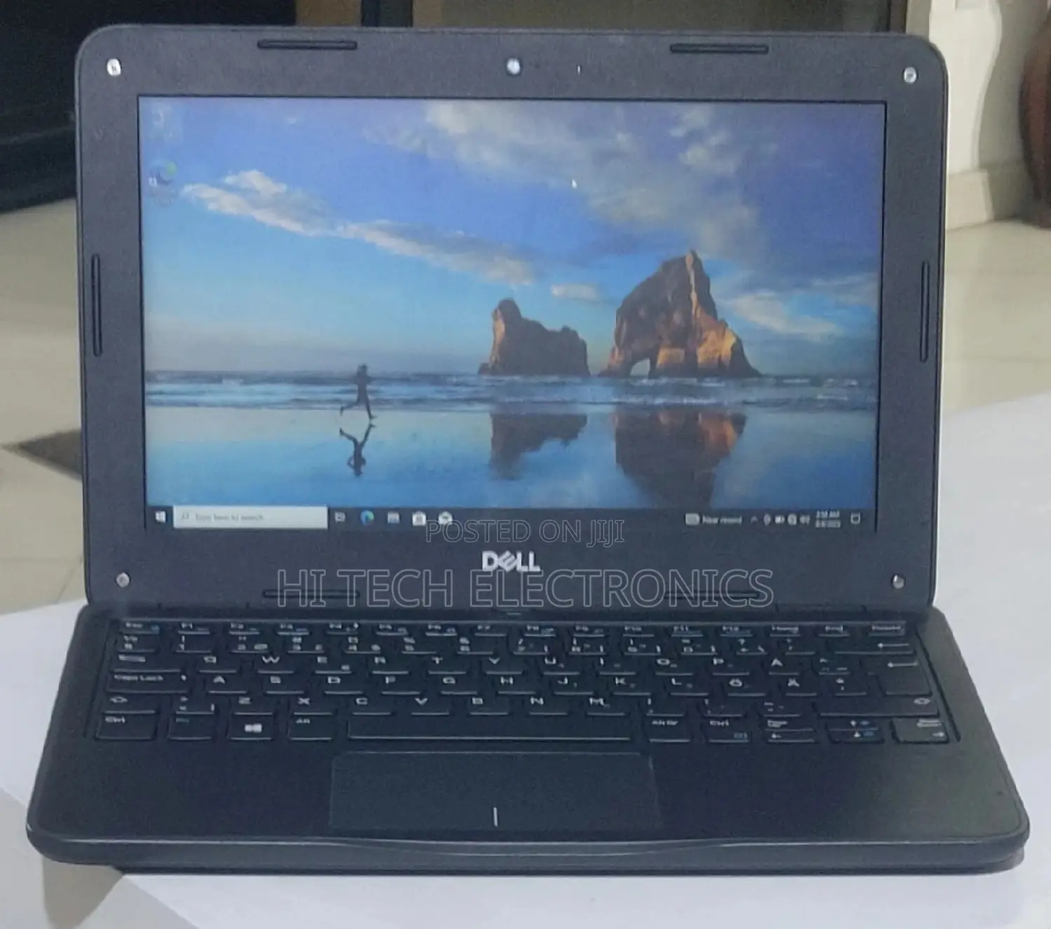 New Laptop Dell 3GB Intel Pentium SSD 128GB