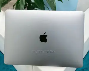 New Laptop Apple MacBook Pro M1 8GB Apple M1 Pro SSD 256GB