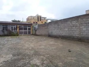 5bdrm House in Bole for sale