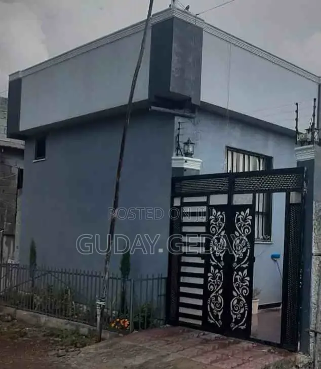 Furnished 4bdrm House in Private, Oromia-Finfinne for sale