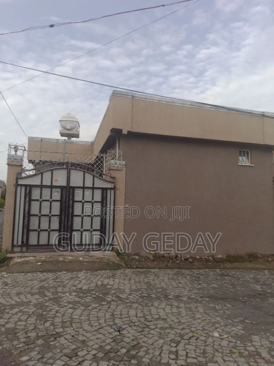 Furnished 4bdrm House in Private, Oromia-Finfinne for sale