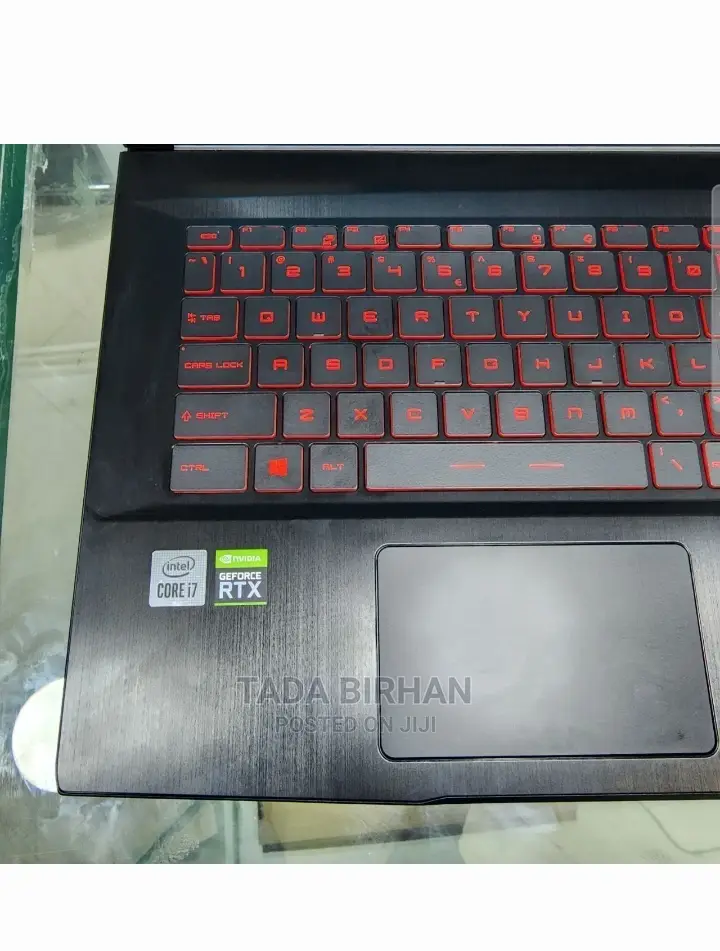 New Laptop MSI GP75 Leopard 16GB Intel Core I7 SSD 512GB