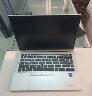 New Laptop HP EliteBook 840 G8 8GB Intel Core I5 SSD 512GB