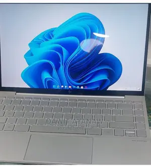 Photo - New Laptop HP 16GB Intel Core I7 SSD 512GB