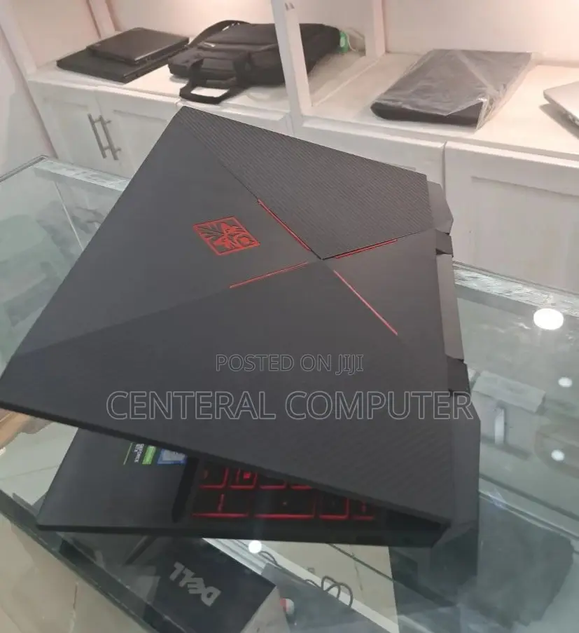 New Laptop HP Omen X 17t 16GB Intel Core I7 SSD 512GB