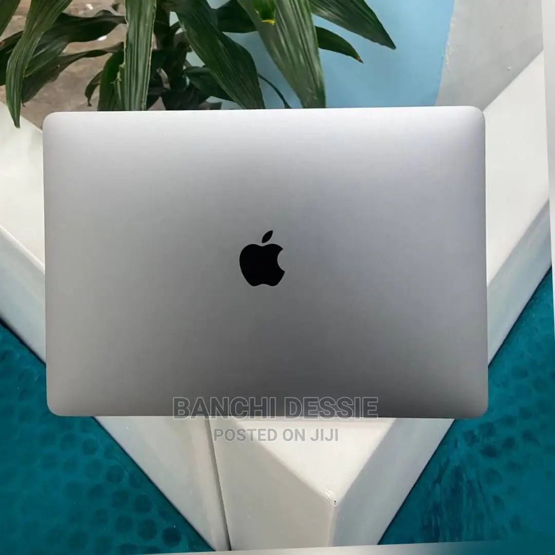 New Laptop Apple MacBook Pro M1 8GB SSD 256GB