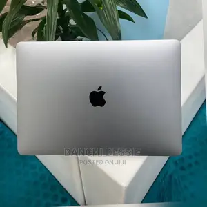 New Laptop Apple MacBook Pro M1 8GB SSD 256GB