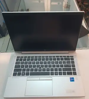 New Laptop HP EliteBook 840 G8 8GB Intel Core I5 SSD 512GB