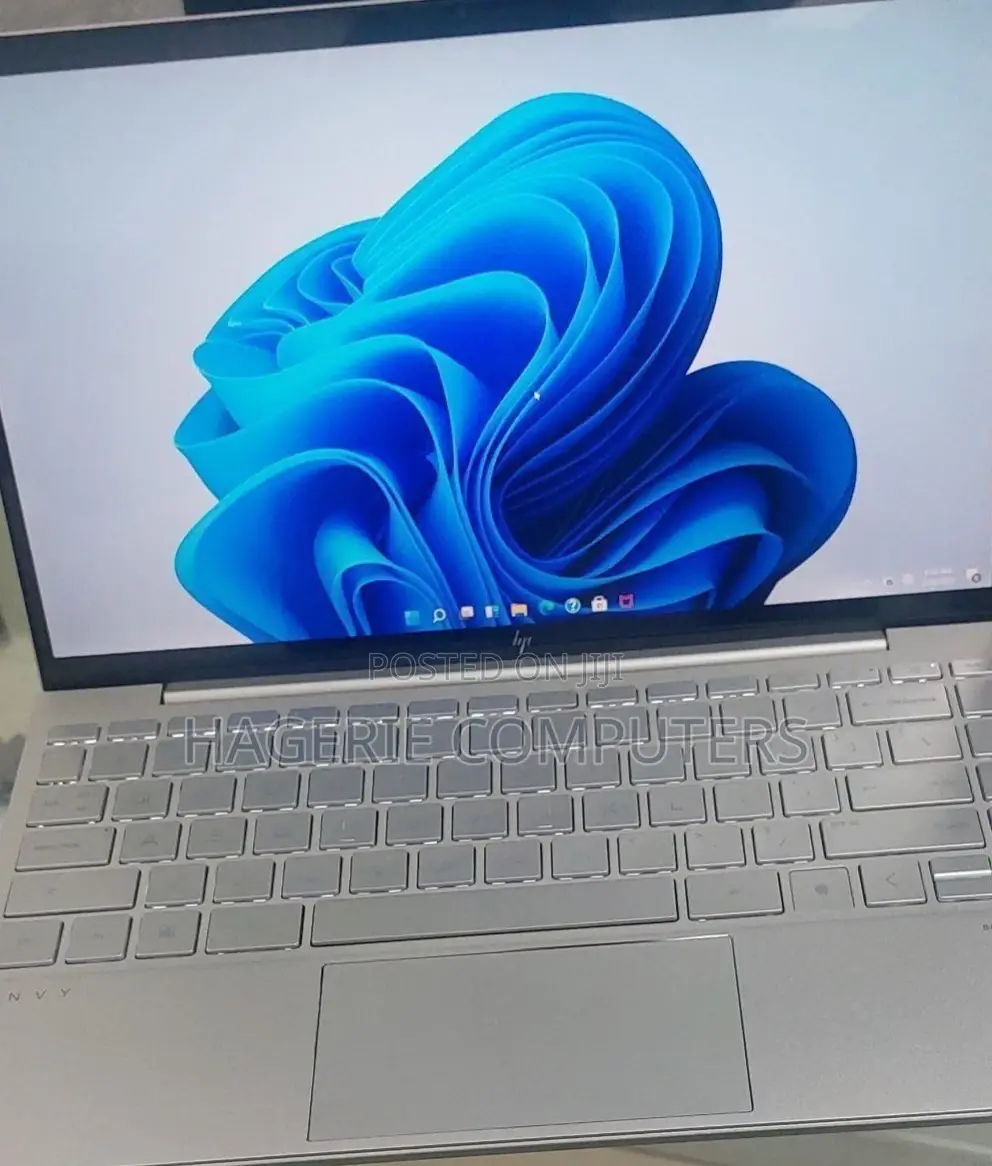 New Laptop HP Envy 15t 8GB Intel Core I7 SSD 512GB