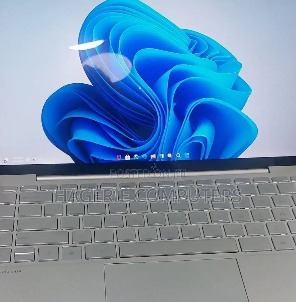 New Laptop HP Envy 15t 8GB Intel Core I7 SSD 512GB