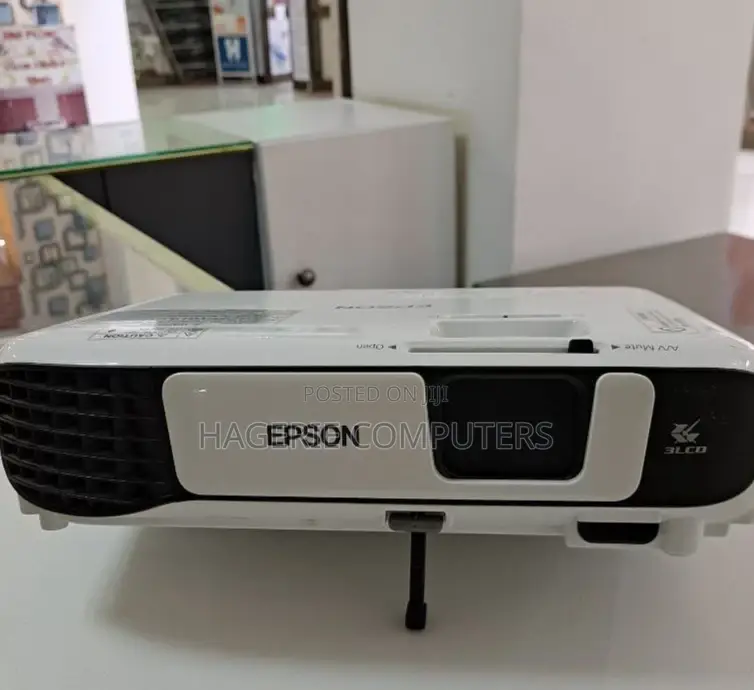 Best Brand New EPSON Projector With Model Eb-S41