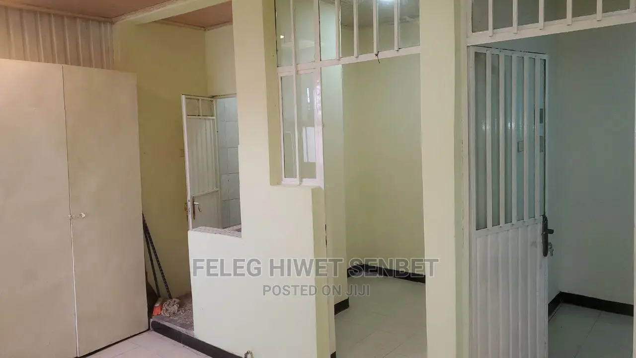 Furnished 3bdrm Villa in አአ, Bole for sale