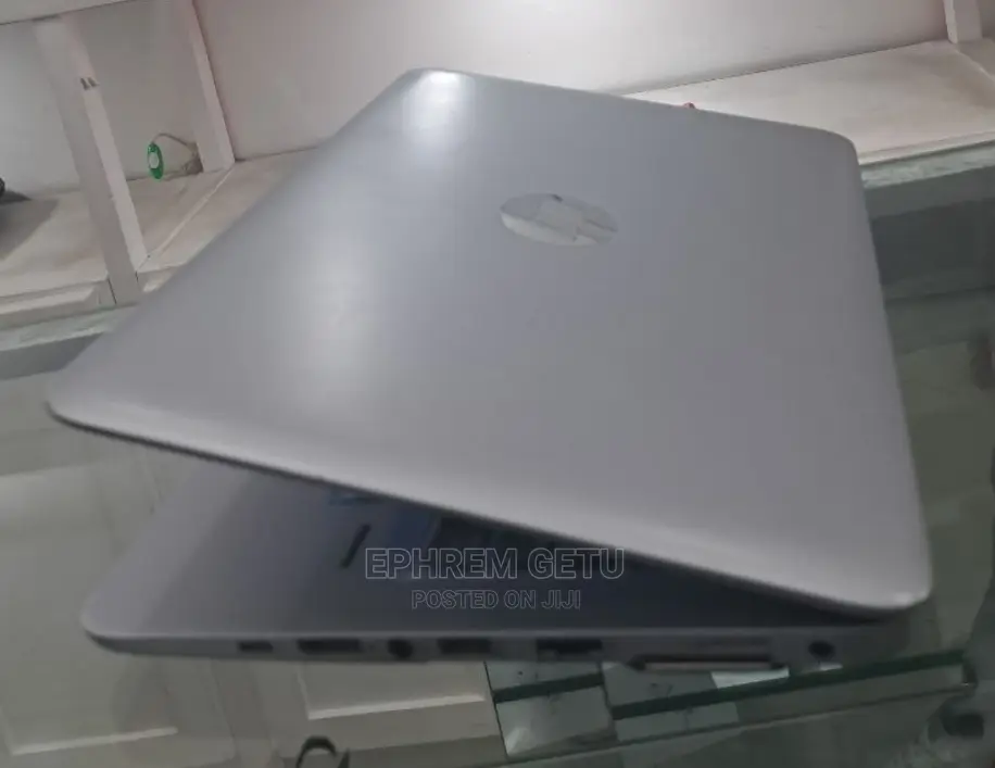 New Laptop HP EliteBook 820 G3 4GB Intel Core I5 SSD 256GB