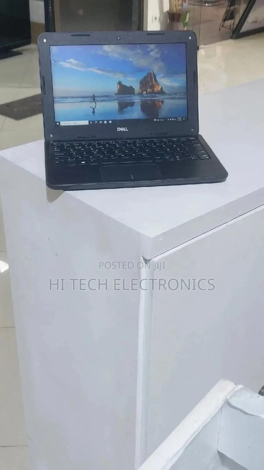 New Laptop Dell 3GB Intel Pentium SSD 128GB