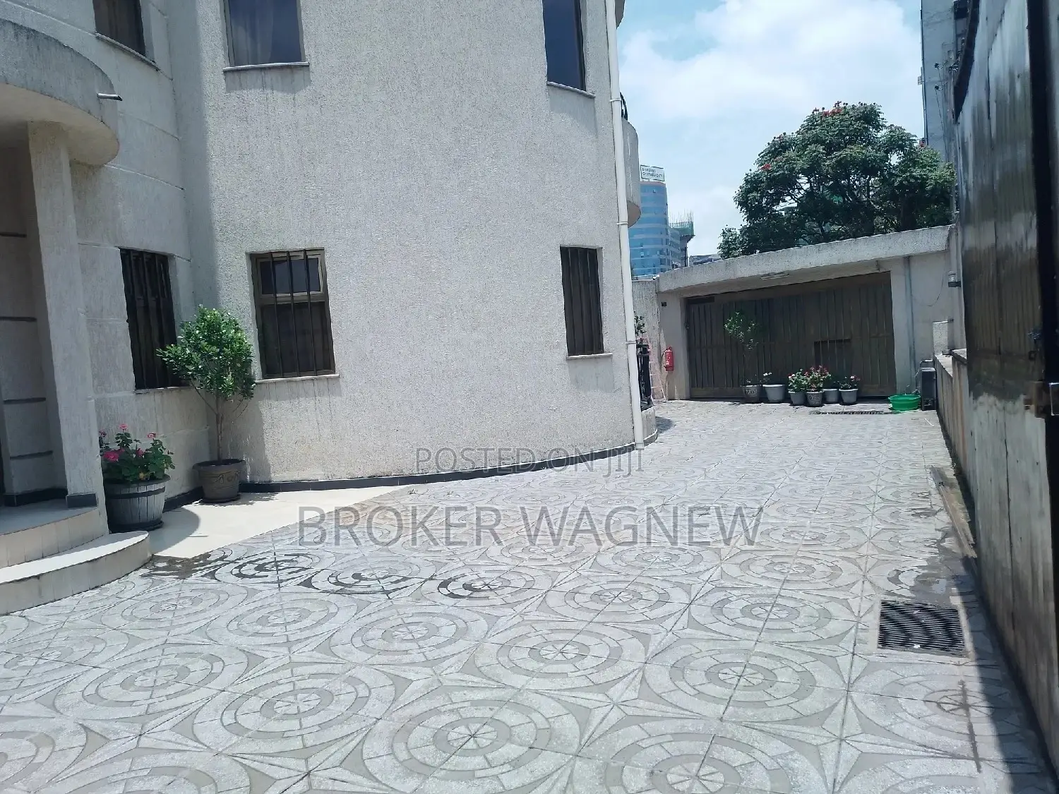 Furnished 3bdrm Apartment in Kirkos for rent