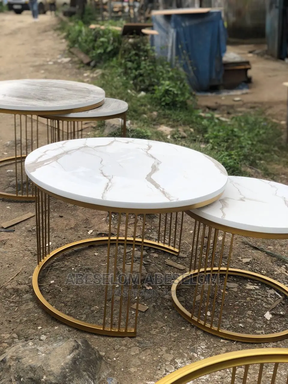 የሚያምሩ የሶፋ ጠረጴዛ