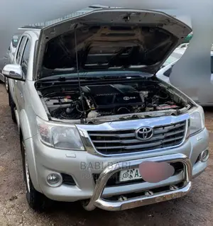 Toyota Hilux 2015 Gold