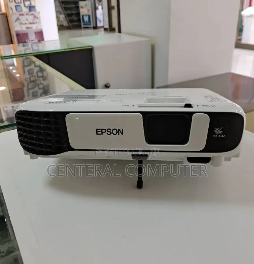 Brand New Epson Projector Eb S41 Model