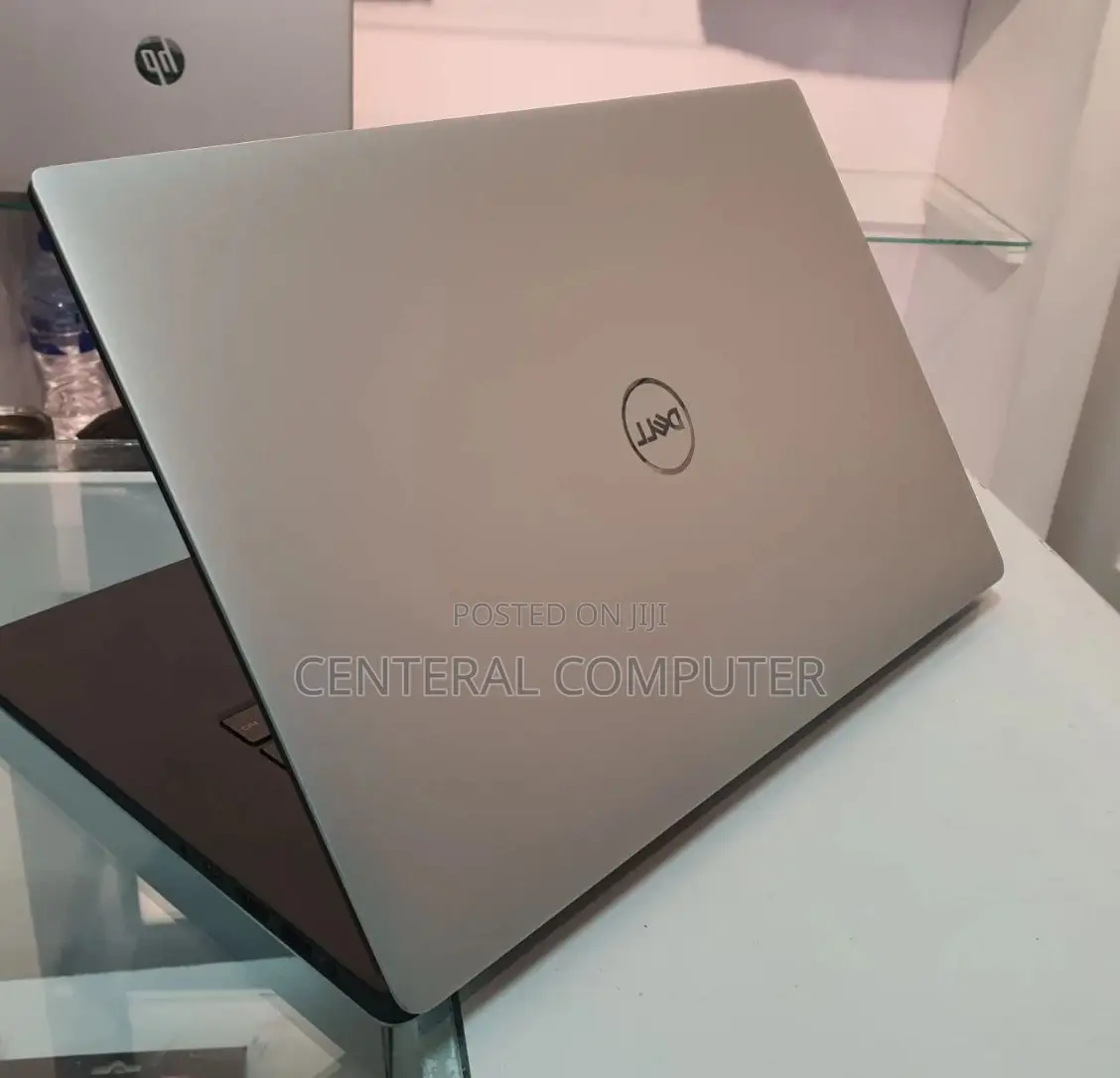 New Laptop Dell XPS 15 32GB Intel Core I5 SSD 512GB