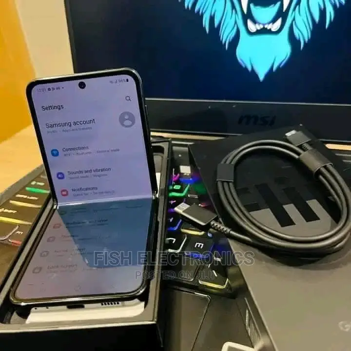 New Samsung Galaxy Z Flip4 256 GB Black