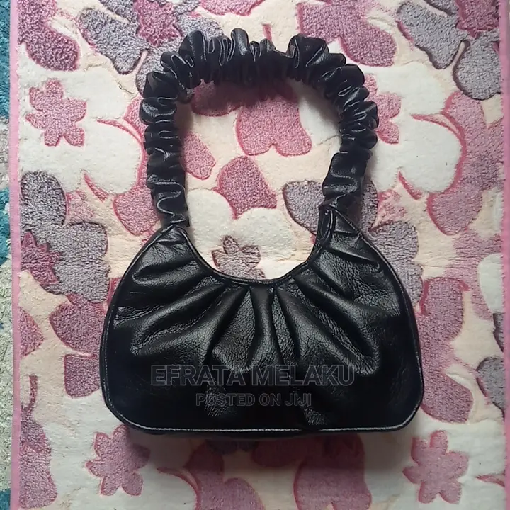 Pleated Sassy Shoulder Bag