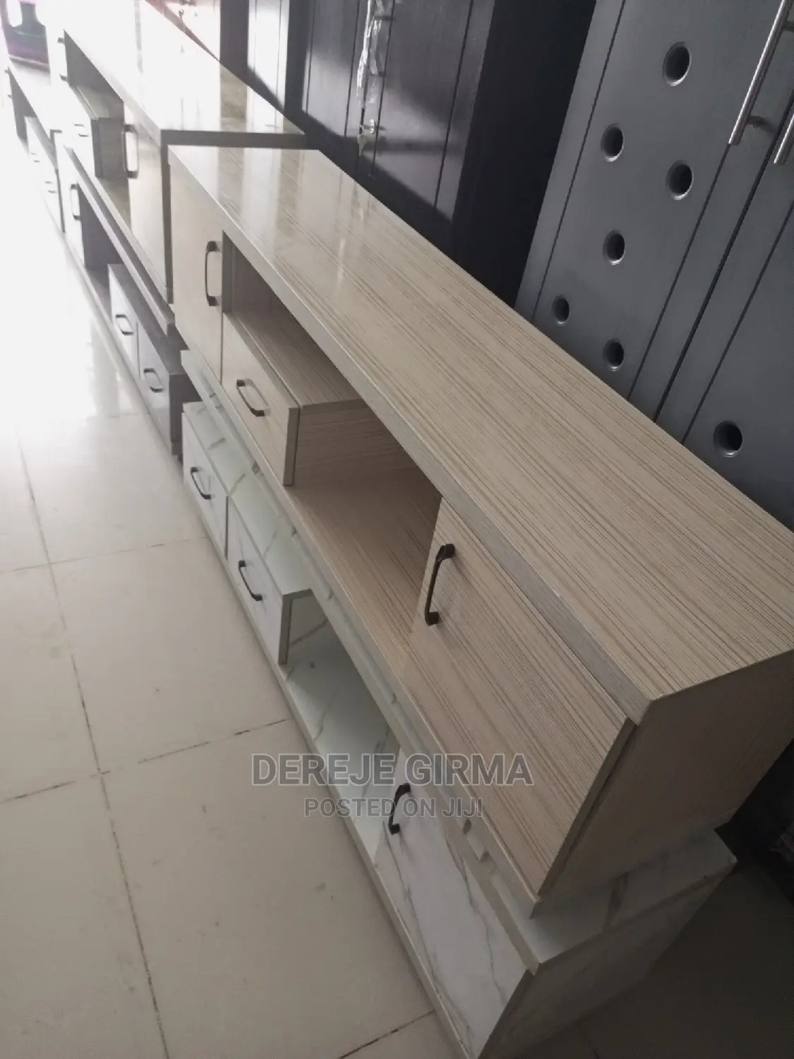 1.50 Cm Lamnet TV Stand