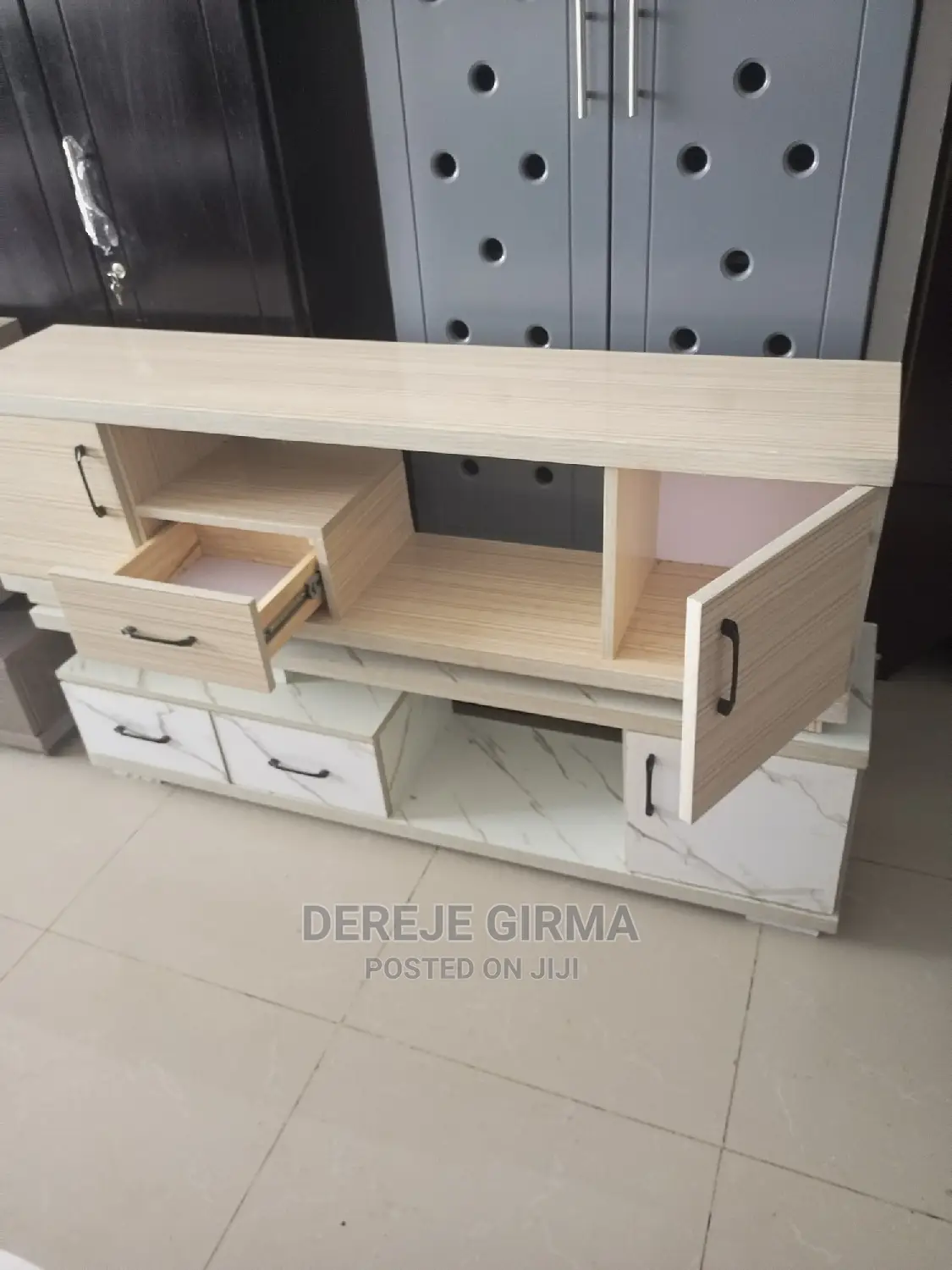 1.50 Cm Lamnet TV Stand