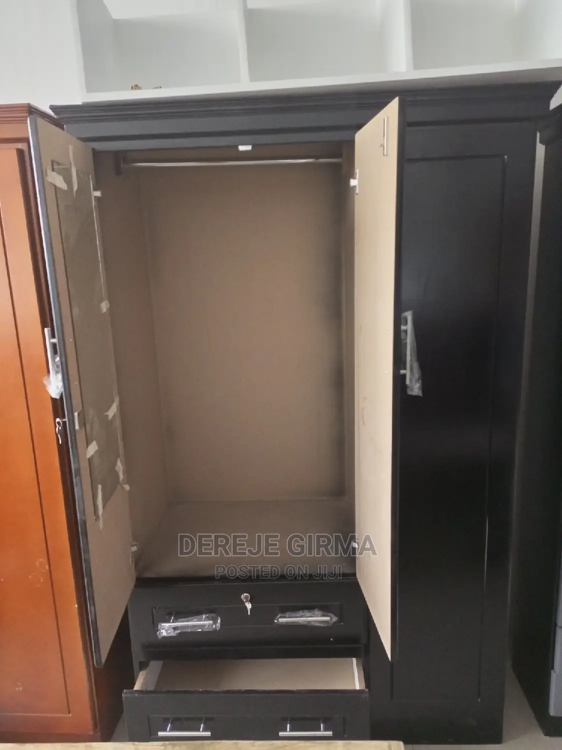 1.20 ሳሜ ቁምሳጥን