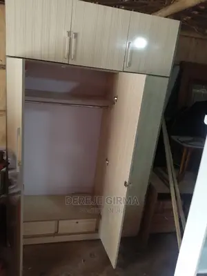 ላምኔት ቁምሳጥን