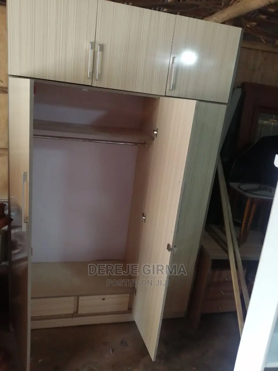 ላምኔት ቁምሳጥን