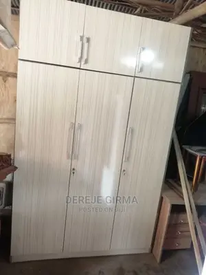 ላምኔት ቁምሳጥን