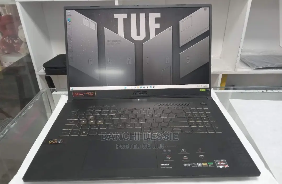 New Laptop Asus 16GB AMD Ryzen 7 SSD 1T