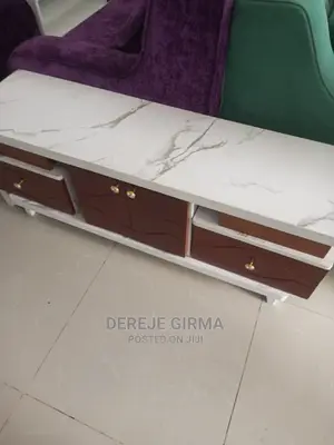 Photo - 1.20ሳሜ ላምኔት ቲቪ ማስቀመጫ