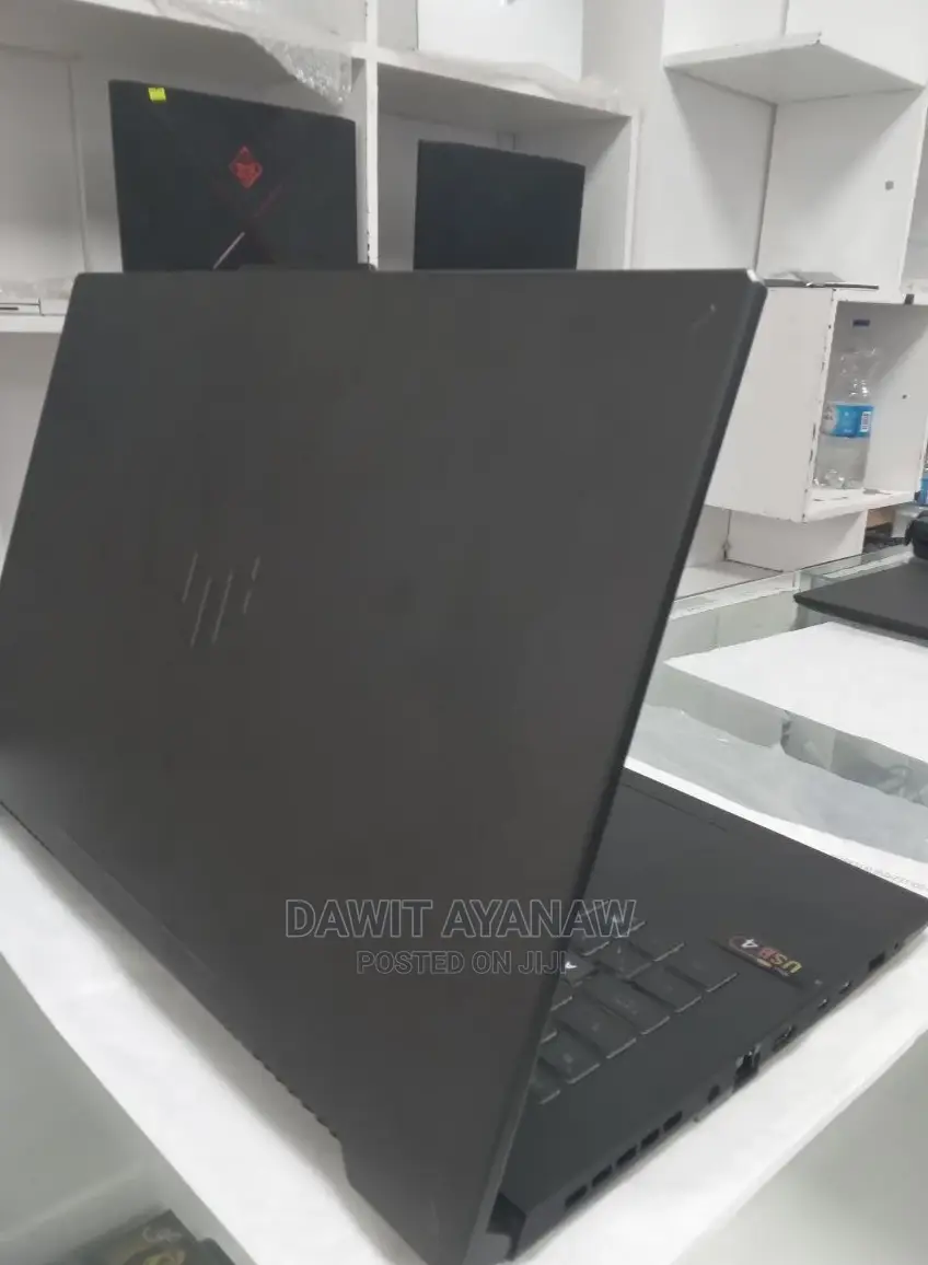 New Laptop Asus 16GB Intel Core I7 SSD 1T