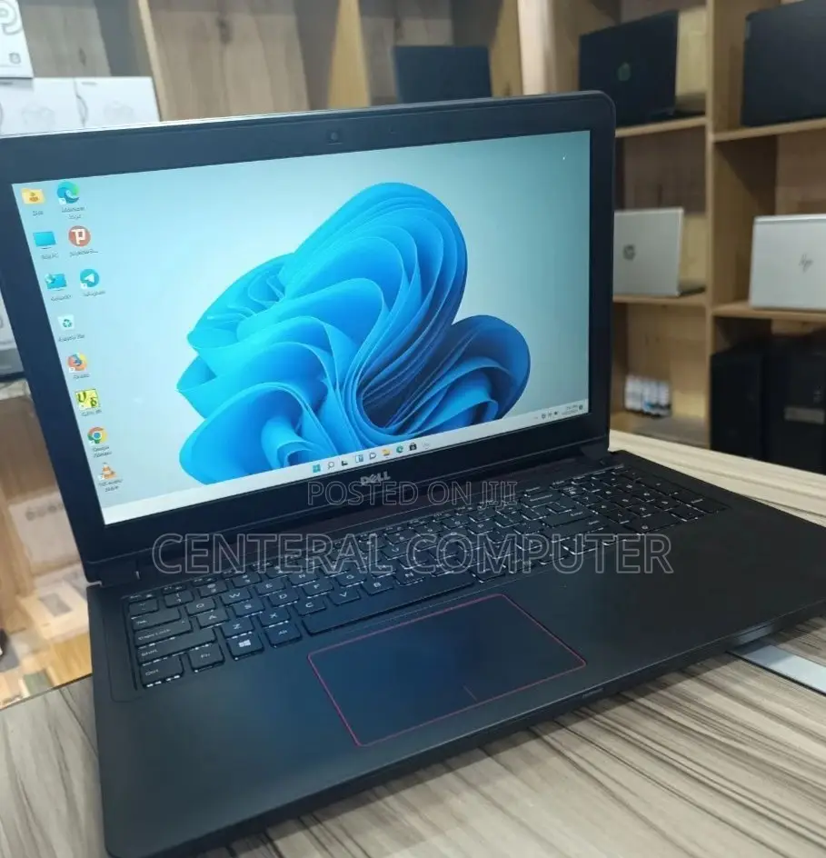 New Laptop Dell Inspiron 15 16GB Intel Core I7 SSD 512GB