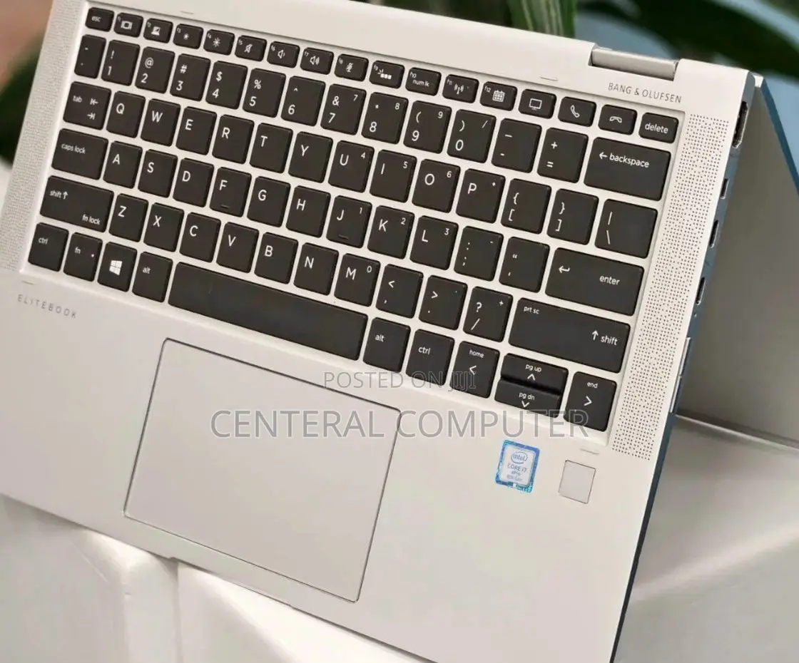 New Laptop HP EliteBook 1040 G3 8GB Intel Core I7 SSD 512GB