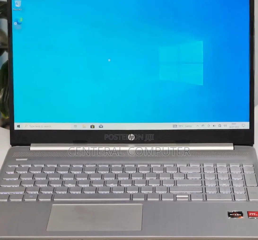 New Laptop HP Stream Notebook 8GB AMD Ryzen 3 SSD 256GB